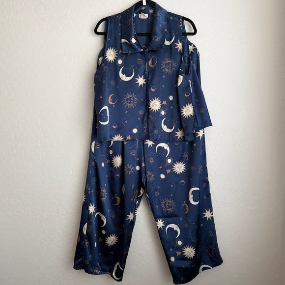 barbizon Other - Barbizon Women's Satin Sleep Top Bottom Set Celestial Sun Moon Navy XL